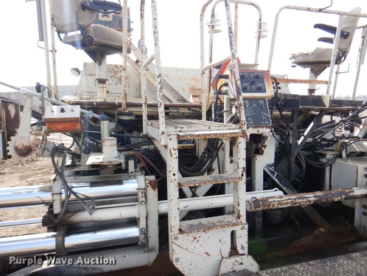 image for item DN1350 Cedarapids CR461RXR  screed