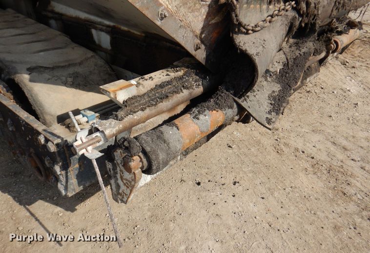 image for item DN1350 Cedarapids CR461RXR  screed