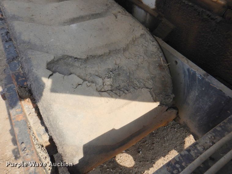 image for item DN1350 Cedarapids CR461RXR  screed