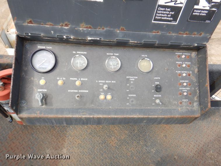 image for item DN1351 Roadtec LTV-1000  shuttle buggy material transfer vehicle