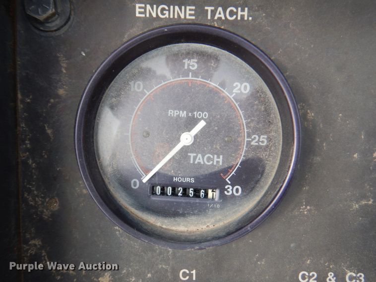 image for item DN1351 Roadtec LTV-1000  shuttle buggy material transfer vehicle