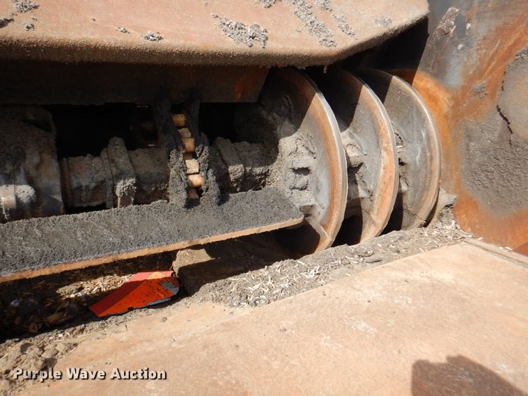 image for item DN1351 Roadtec LTV-1000  shuttle buggy material transfer vehicle