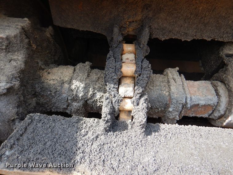 image for item DN1351 Roadtec LTV-1000  shuttle buggy material transfer vehicle