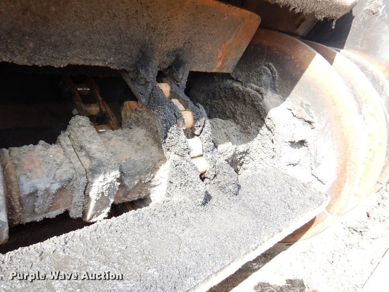 image for item DN1351 Roadtec LTV-1000  shuttle buggy material transfer vehicle