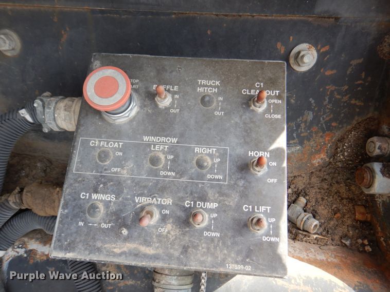 image for item DN1351 Roadtec LTV-1000  shuttle buggy material transfer vehicle