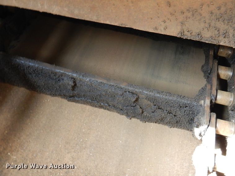 image for item DN1351 Roadtec LTV-1000  shuttle buggy material transfer vehicle