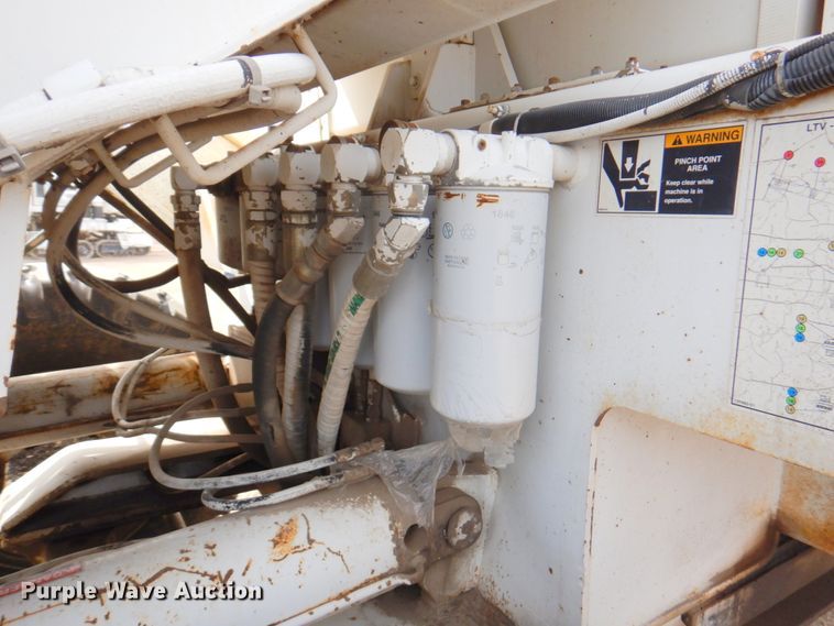 image for item DN1351 Roadtec LTV-1000  shuttle buggy material transfer vehicle