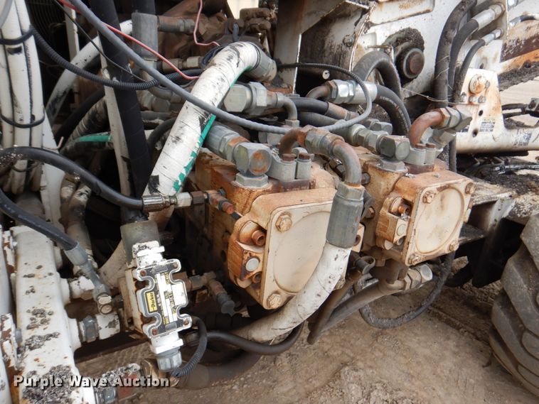 image for item DN1351 Roadtec LTV-1000  shuttle buggy material transfer vehicle