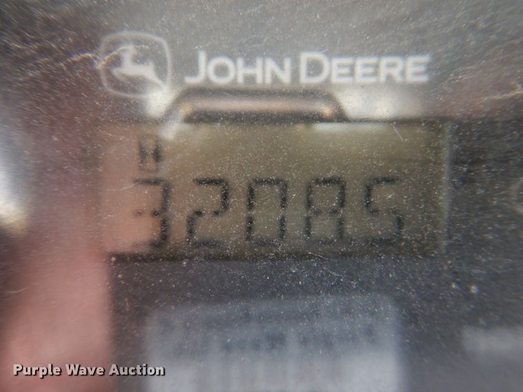 image for item DN1375 2007 John Deere 325  skid steer loader