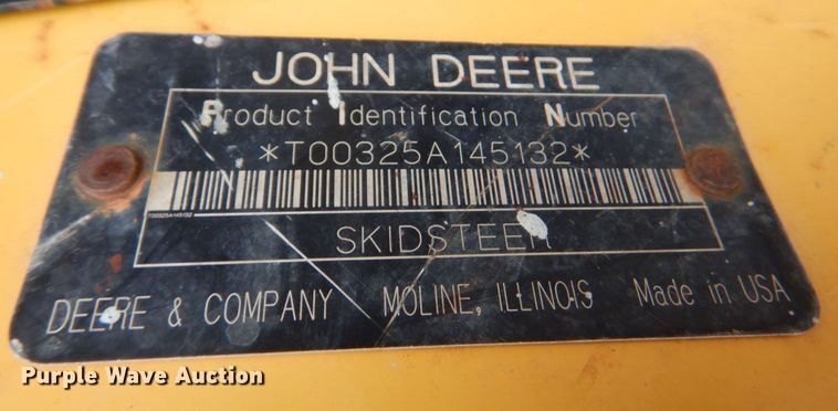image for item DN1375 2007 John Deere 325  skid steer loader