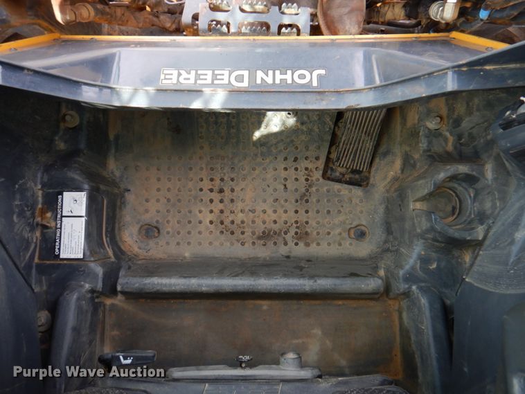 image for item DN1397 John Deere 332G  skid steer loader