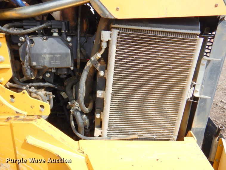 image for item DN1397 John Deere 332G  skid steer loader