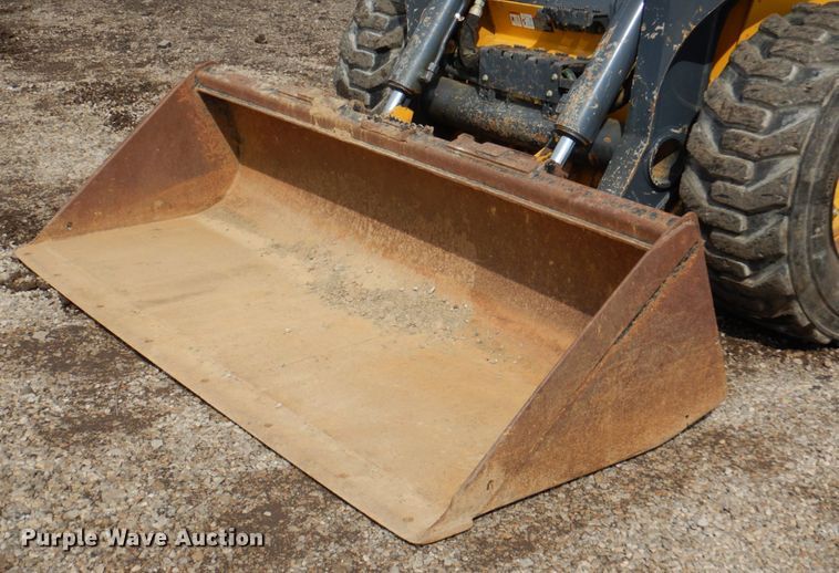 image for item DN1397 John Deere 332G  skid steer loader