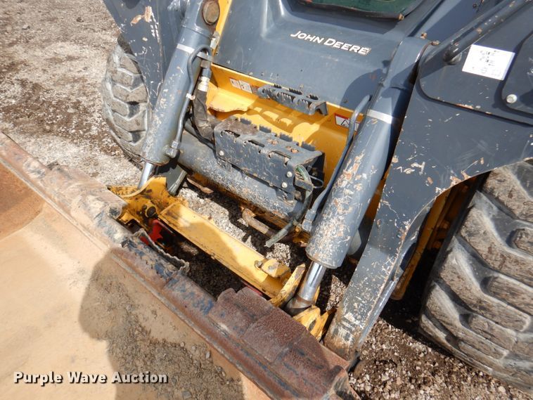 image for item DN1397 John Deere 332G  skid steer loader