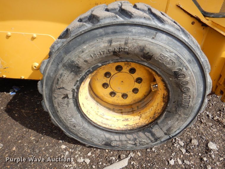 image for item DN1397 John Deere 332G  skid steer loader