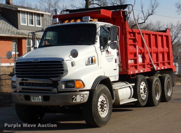 image for item DN7266 2007 Sterling L9500  dump truck