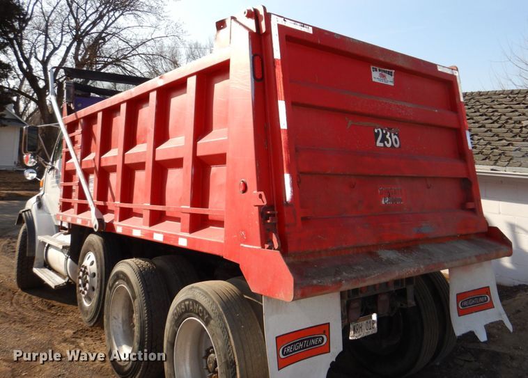 image for item DN7266 2007 Sterling L9500  dump truck