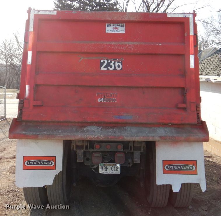 image for item DN7266 2007 Sterling L9500  dump truck