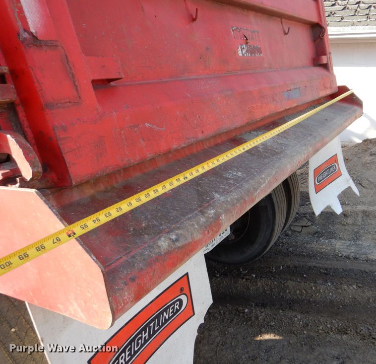 image for item DN7266 2007 Sterling L9500  dump truck