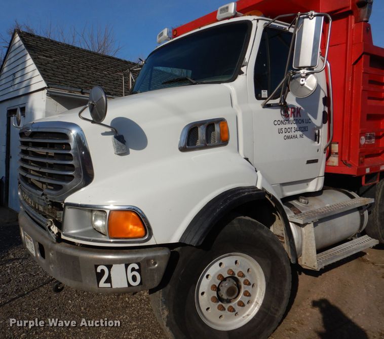 image for item DN7266 2007 Sterling L9500  dump truck