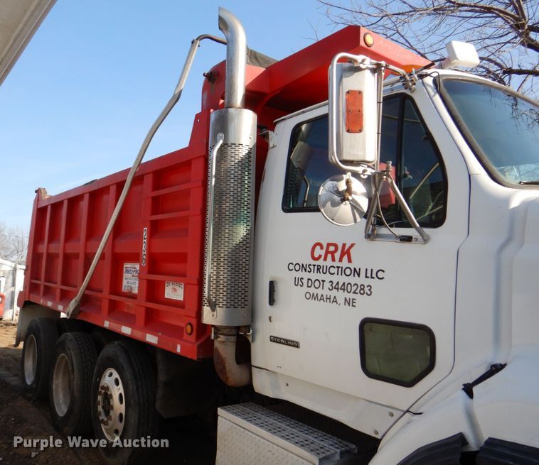 image for item DN7266 2007 Sterling L9500  dump truck