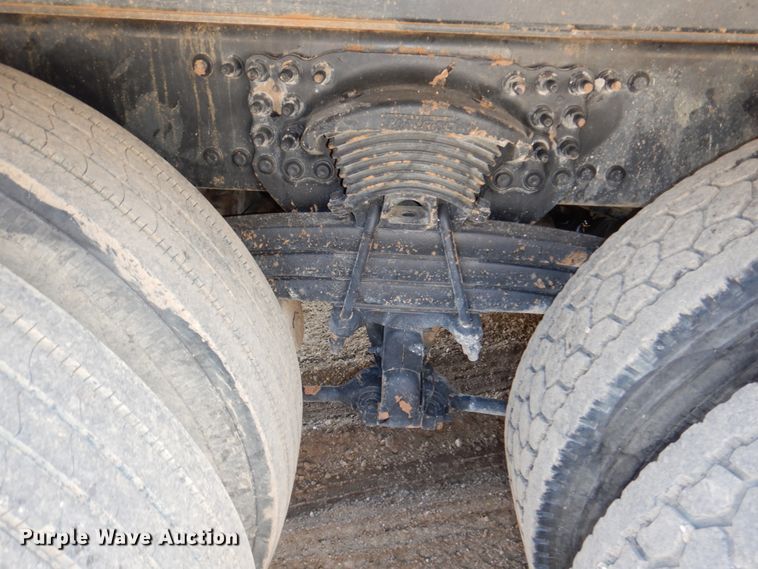 image for item DN7266 2007 Sterling L9500  dump truck