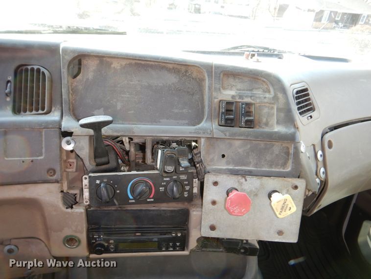 image for item DN7266 2007 Sterling L9500  dump truck