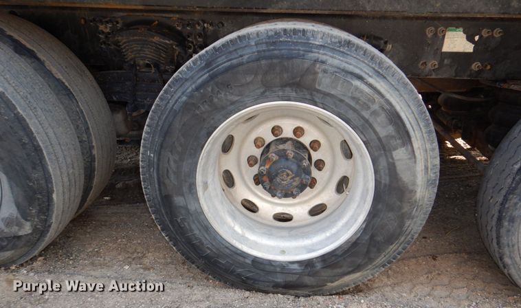 image for item DN7266 2007 Sterling L9500  dump truck