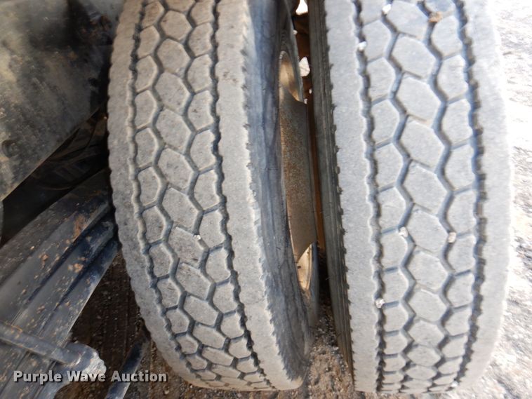 image for item DN7266 2007 Sterling L9500  dump truck