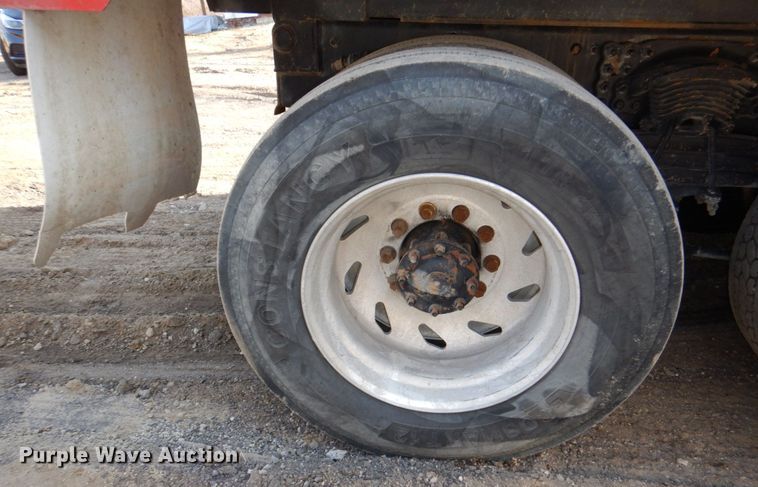 image for item DN7266 2007 Sterling L9500  dump truck