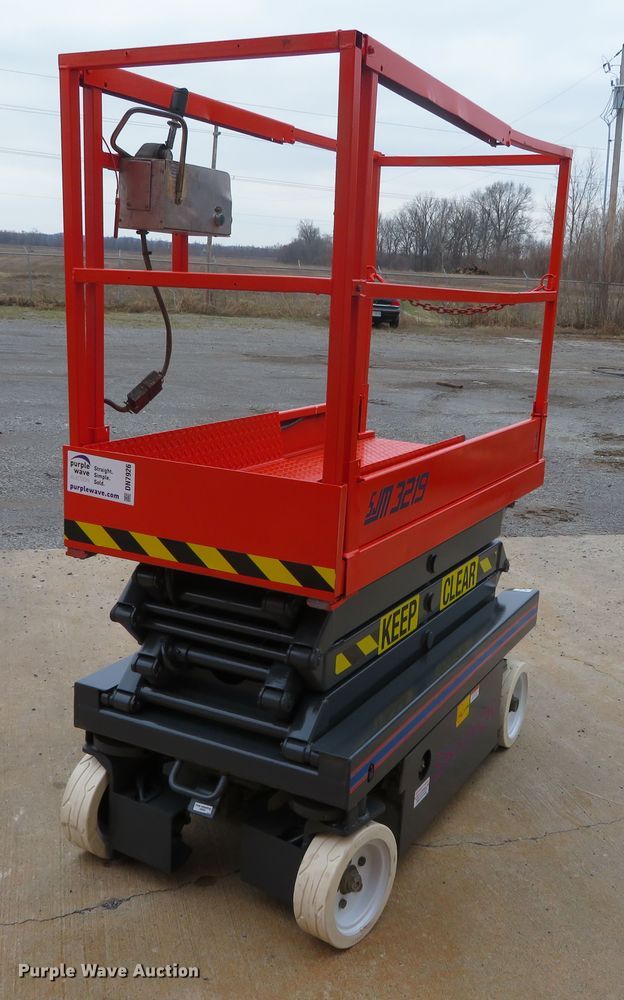 image for item DN7926 1995 Skyjack SJM3219  scissor lift