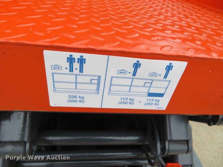 image for item DN7926 1995 Skyjack SJM3219  scissor lift