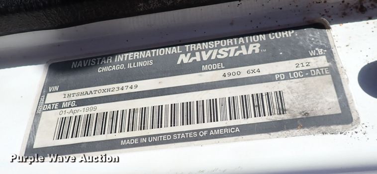 image for item DS7025 1999 International 4900  dump truck