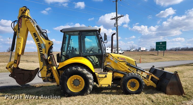 image for item HK9301 2012 New Holland B95C  backhoe