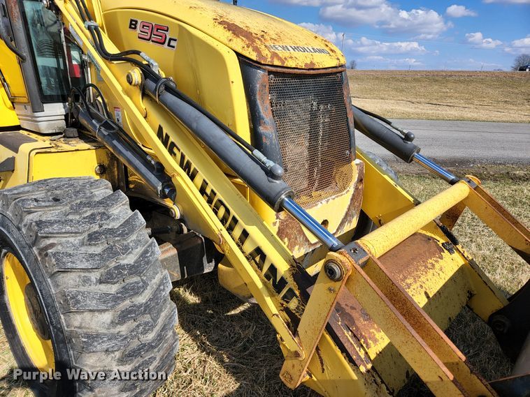 image for item HK9301 2012 New Holland B95C  backhoe