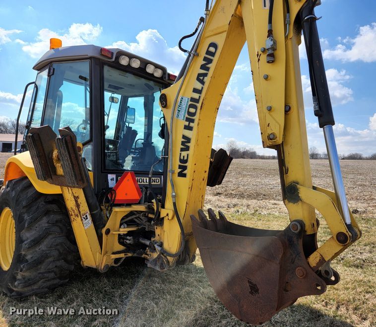 image for item HK9301 2012 New Holland B95C  backhoe