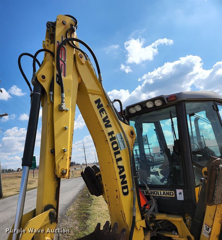 image for item HK9301 2012 New Holland B95C  backhoe