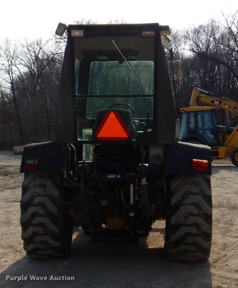 image for item HK9309 1993 Ford 555D  landscape tractor