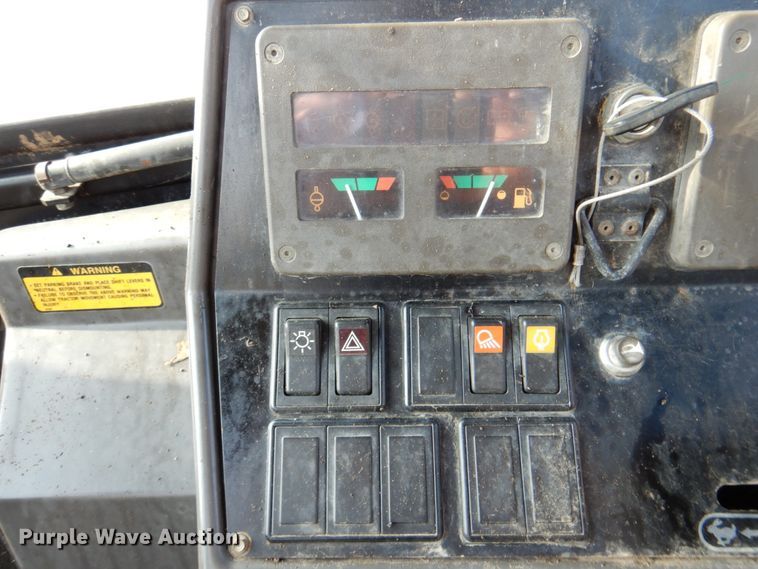 image for item HK9309 1993 Ford 555D  landscape tractor