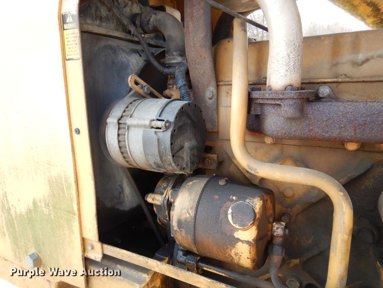 image for item HK9309 1993 Ford 555D  landscape tractor