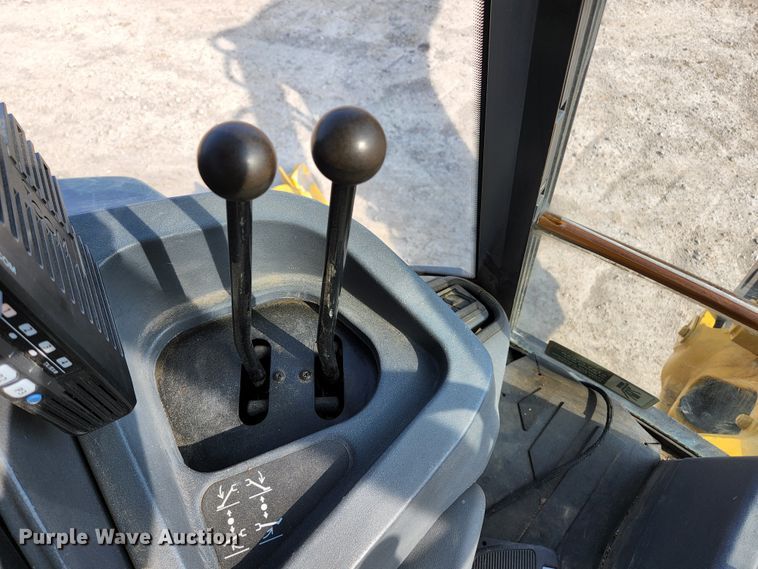 image for item HK9310 2007 John Deere 310SJ  backhoe