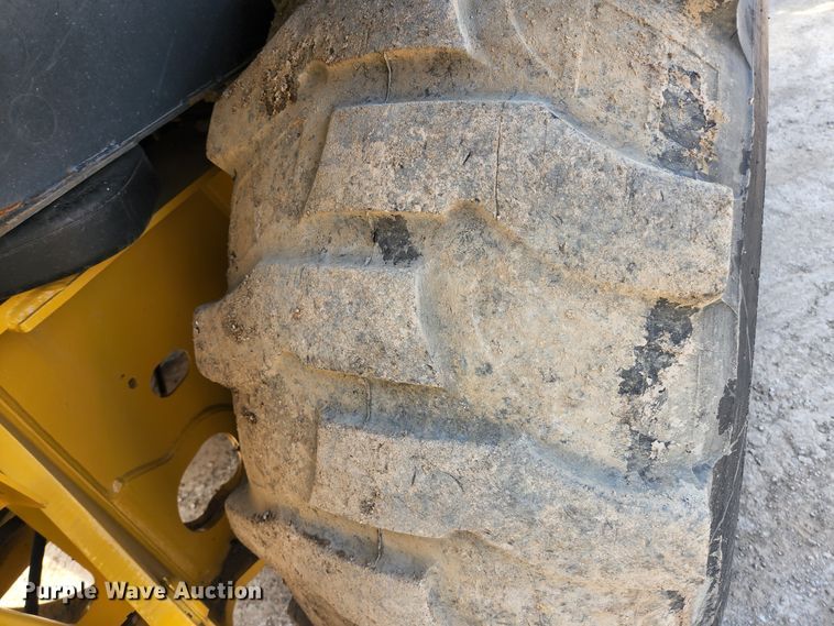 image for item HK9310 2007 John Deere 310SJ  backhoe