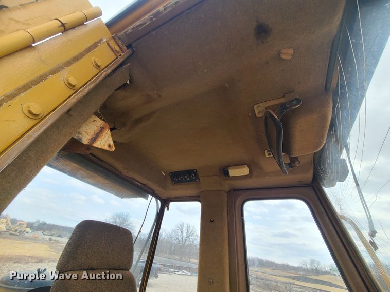 image for item IF9344 1994 Caterpillar 953B  track loader