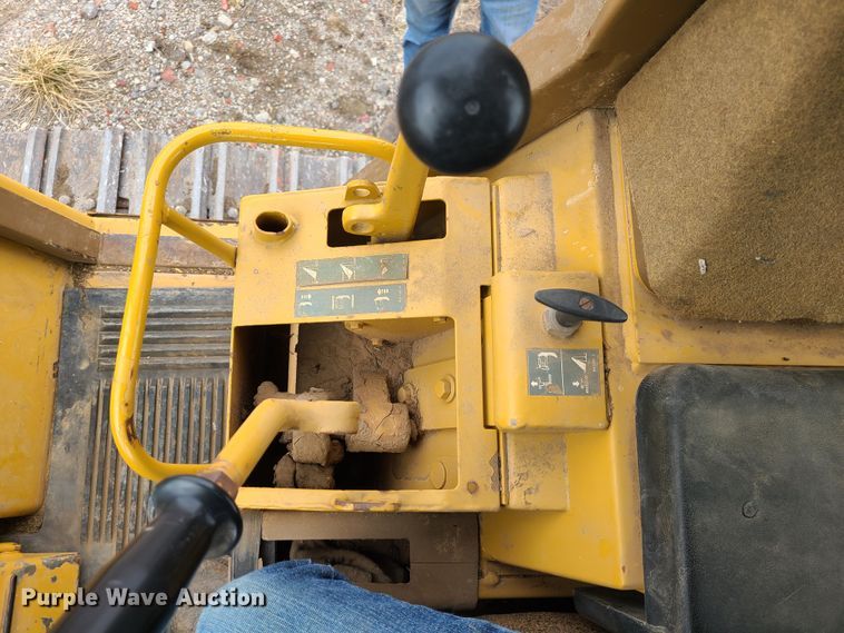 image for item IF9344 1994 Caterpillar 953B  track loader