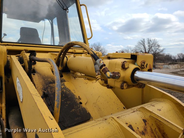 image for item IF9344 1994 Caterpillar 953B  track loader