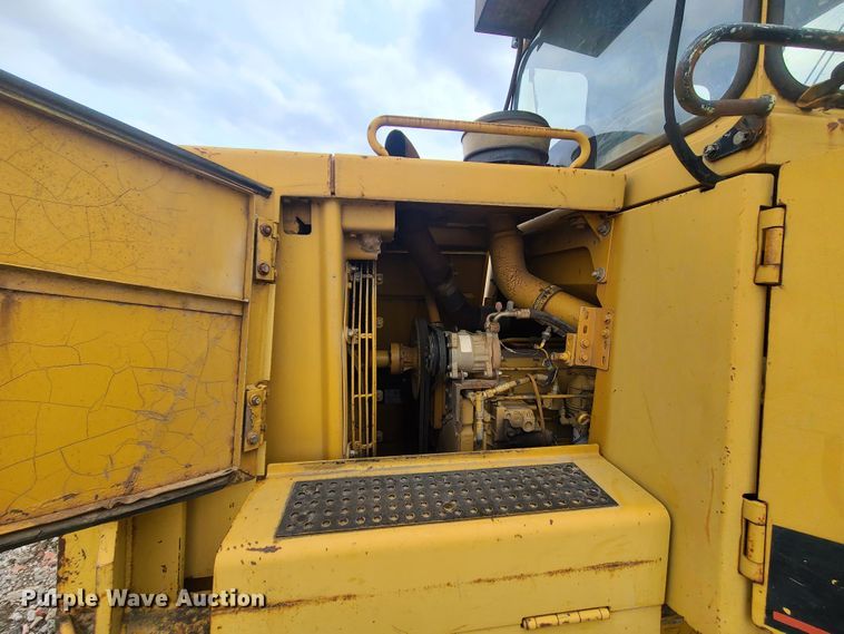 image for item IF9344 1994 Caterpillar 953B  track loader