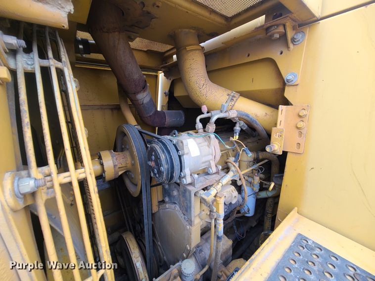 image for item IF9344 1994 Caterpillar 953B  track loader