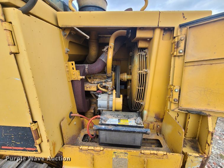 image for item IF9344 1994 Caterpillar 953B  track loader