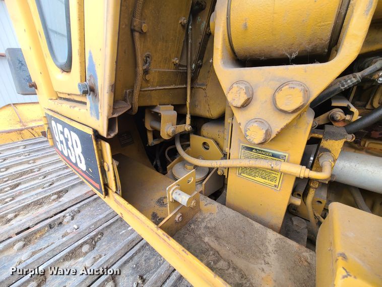 image for item IF9344 1994 Caterpillar 953B  track loader