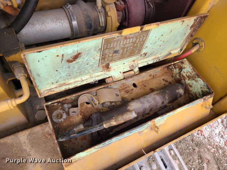 image for item IF9344 1994 Caterpillar 953B  track loader